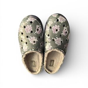 Cozy woman’s Floral crocs